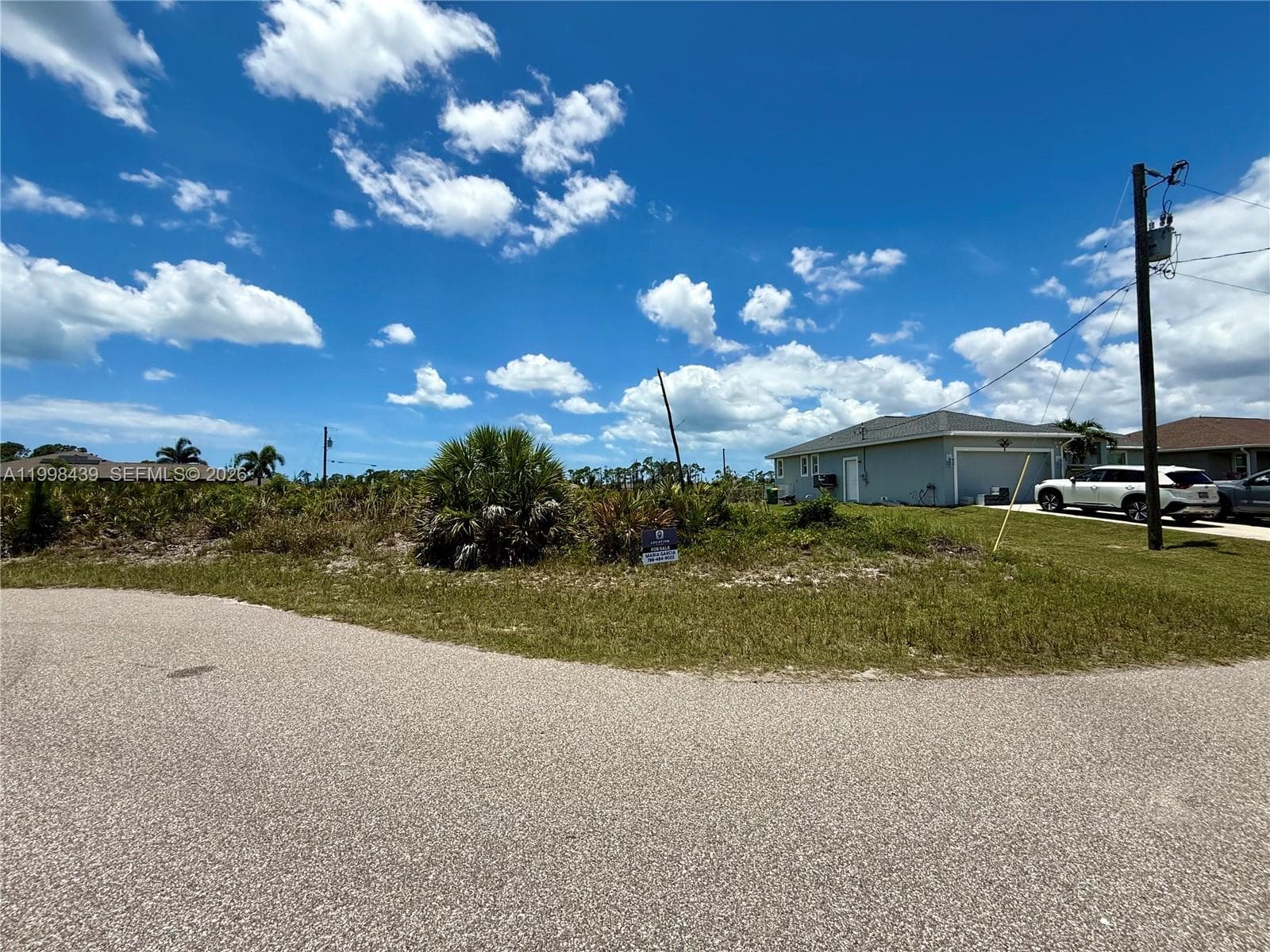 6 BILL CT, Other City - In The State Of Florida FL 33946
