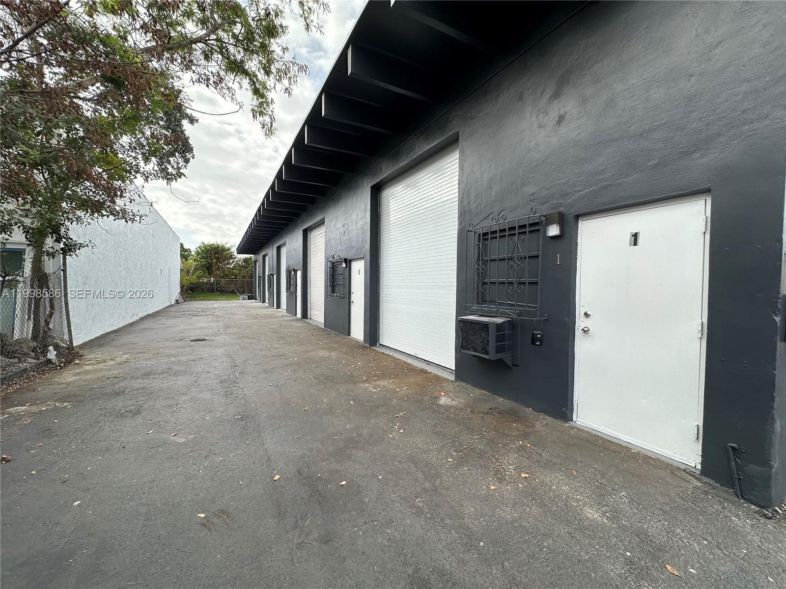 5818 SW 25th St # 2, West Park FL 33023