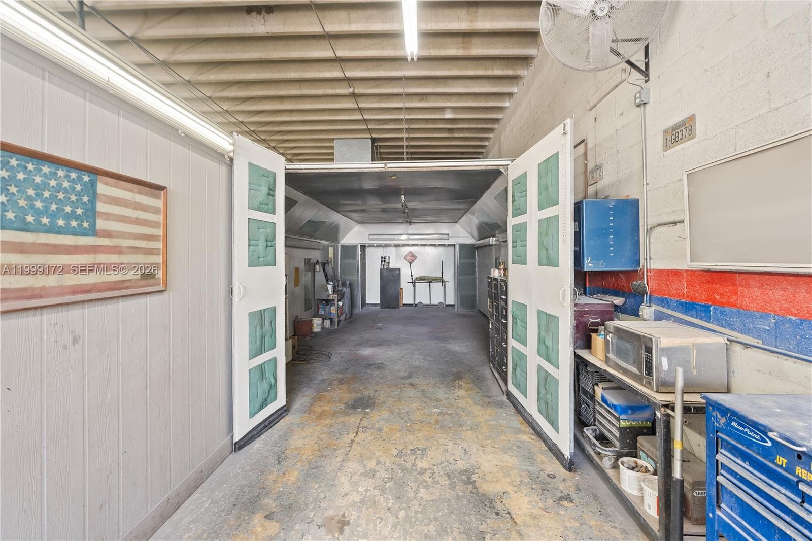 Right Side Bay 1 Entrance