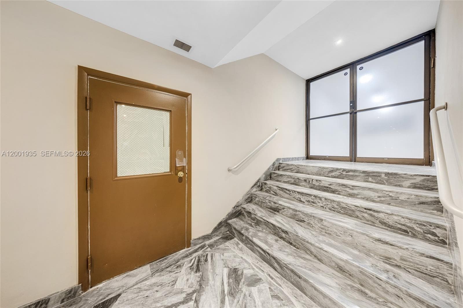 5401 Collins Ave # 9, Miami Beach FL 33140