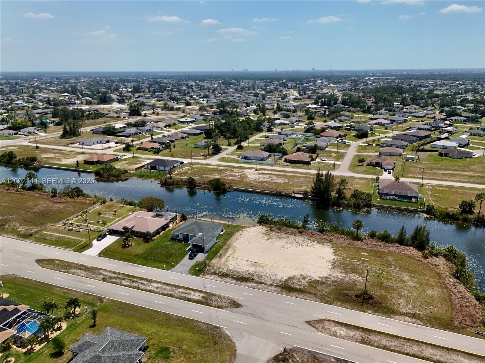 900 VOGIANTZIS PKWY, Cape Coral FL 33909