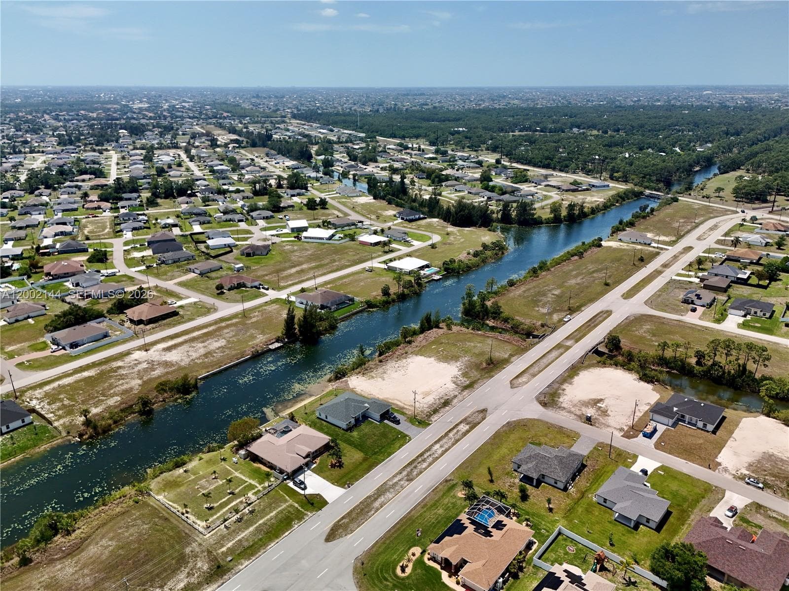 900 VOGIANTZIS PKWY, Cape Coral FL 33909