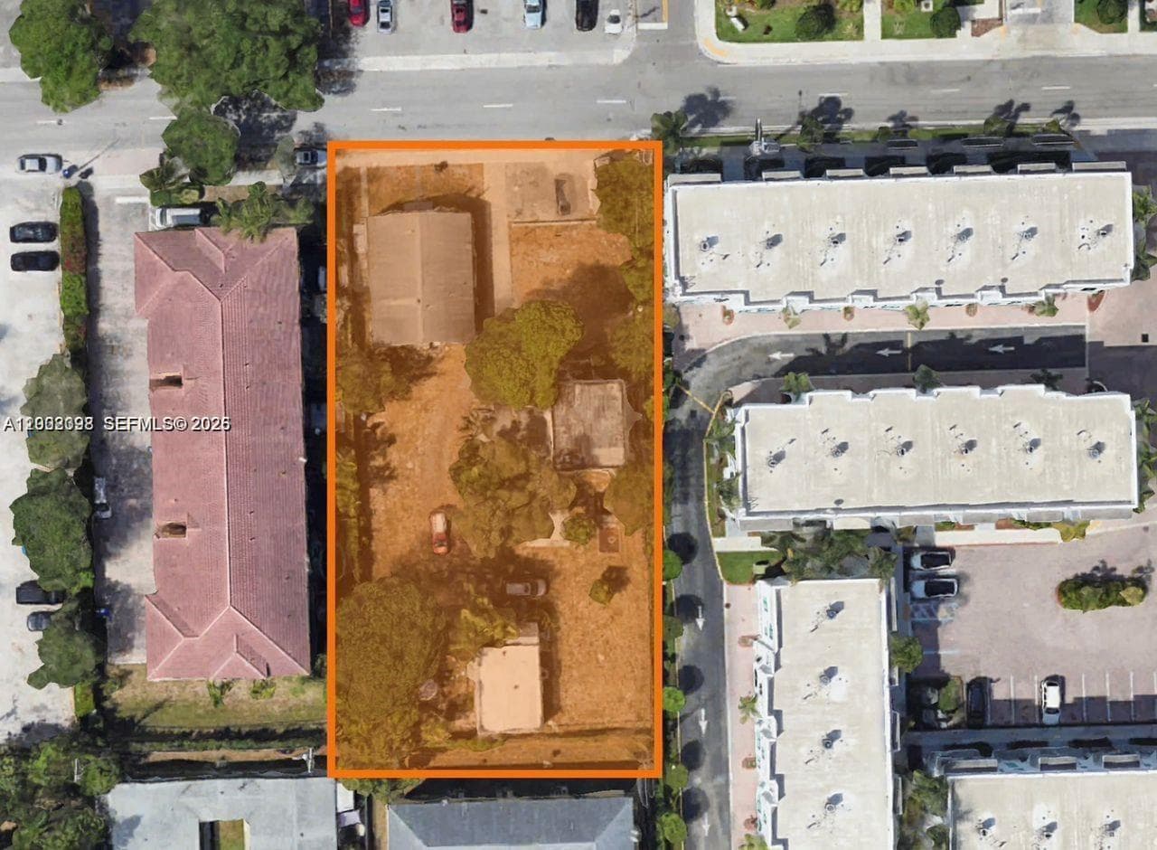 2202 Van Buren St, Hollywood FL 33020