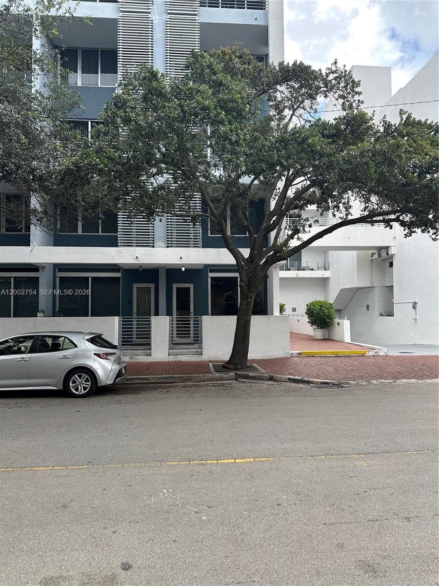 3339 Virginia St # 127, Miami FL 33133