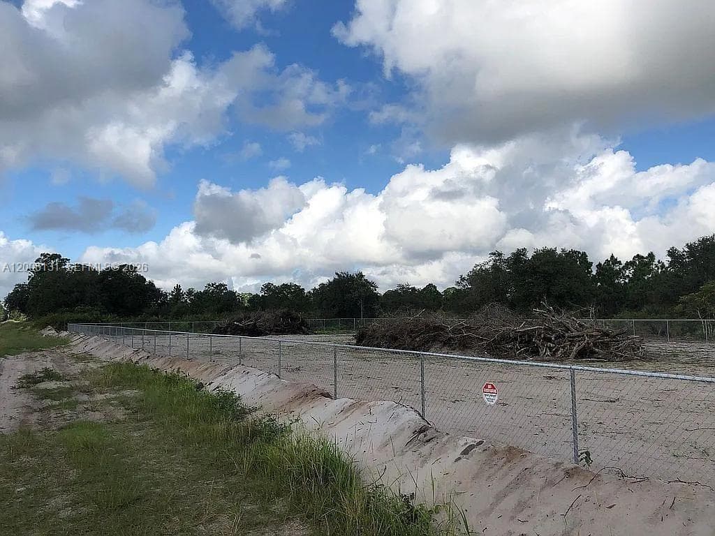 580 S Jasmine St, Clewiston FL 33440