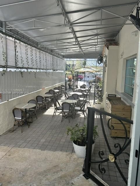 929 Collins Ave, Miami Beach FL 33139