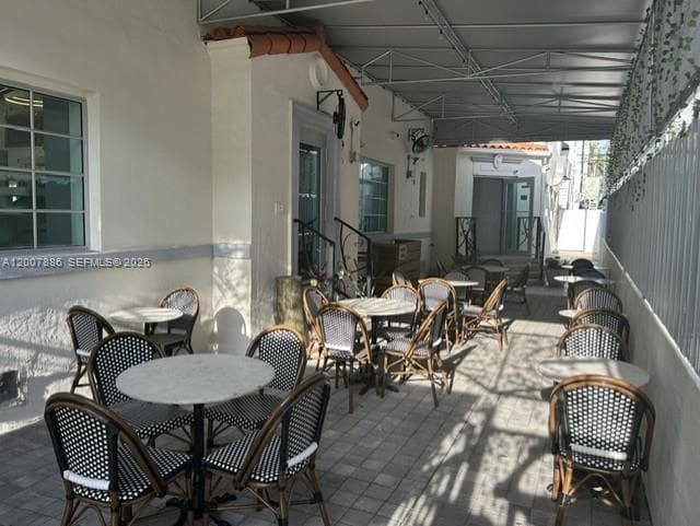 929 Collins Ave, Miami Beach FL 33139