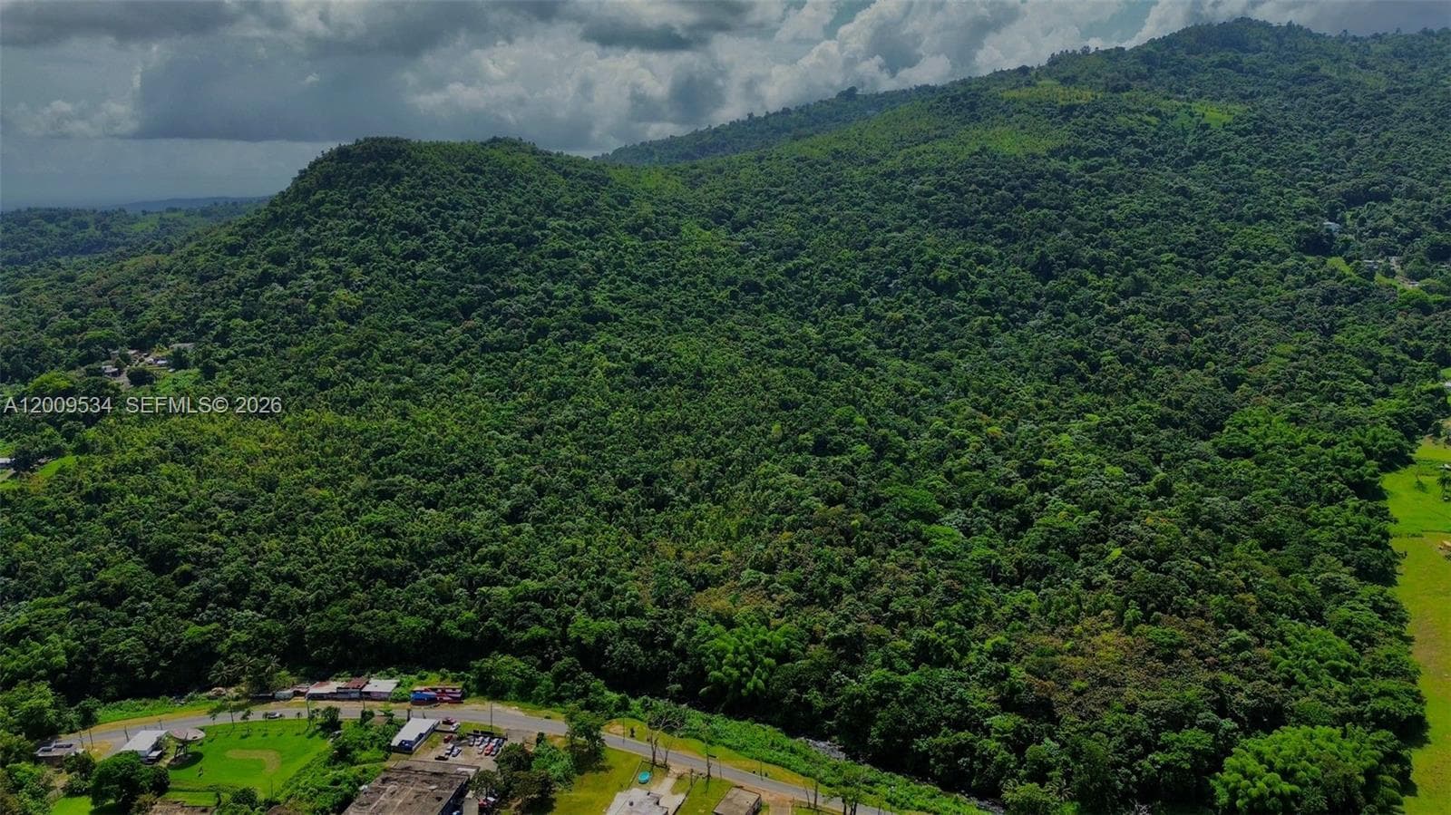PR 185 KM 7.3 INT Campo Rico, Canovanas, PR 00729
