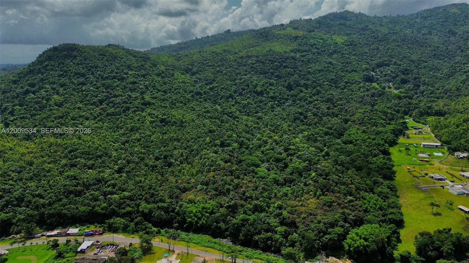 PR 185 KM 7.3 INT Campo Rico, Canovanas, PR 00729