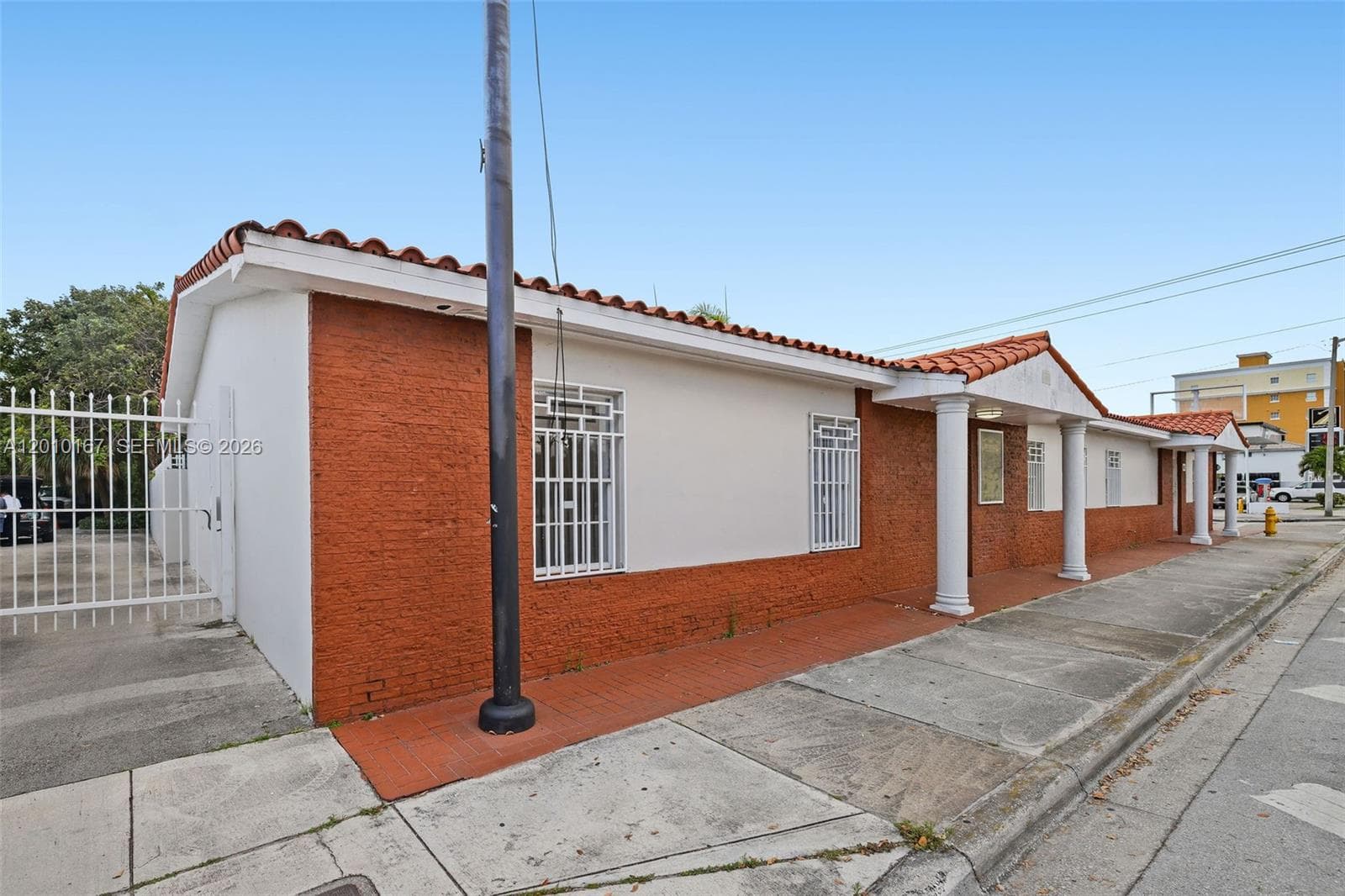 1888 NW 7th St, Miami FL 33125
