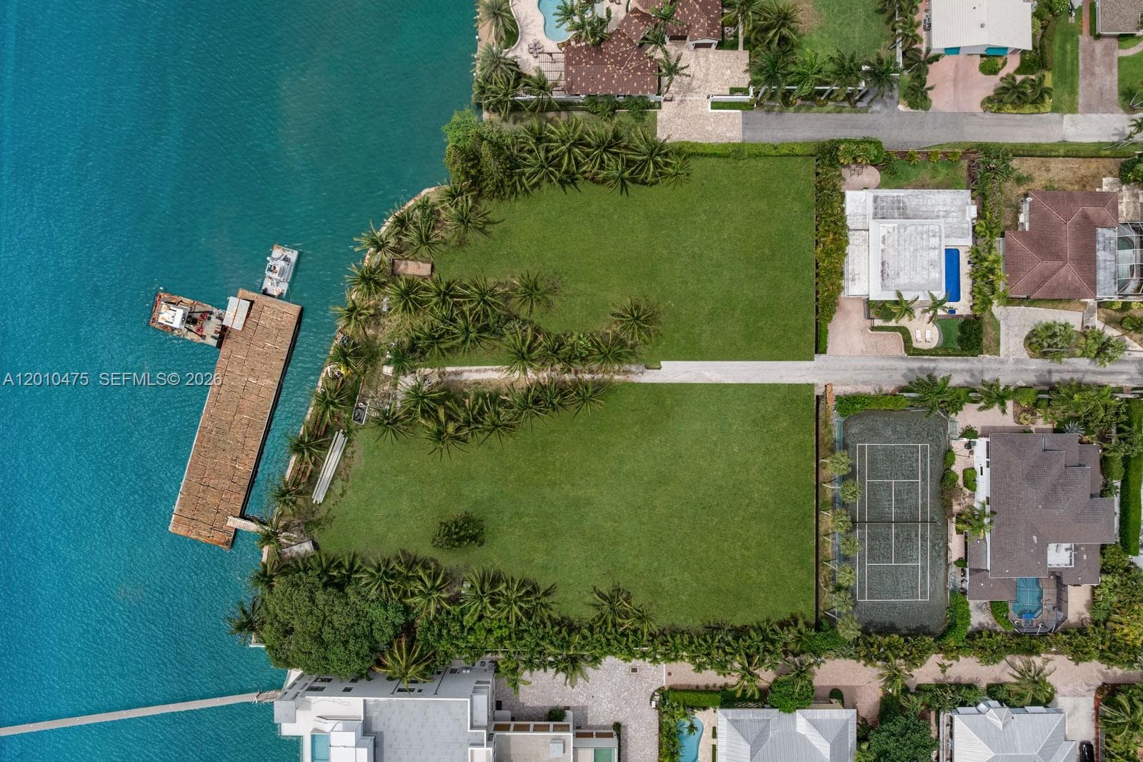 910 NE 24th St, Boca Raton FL 33431