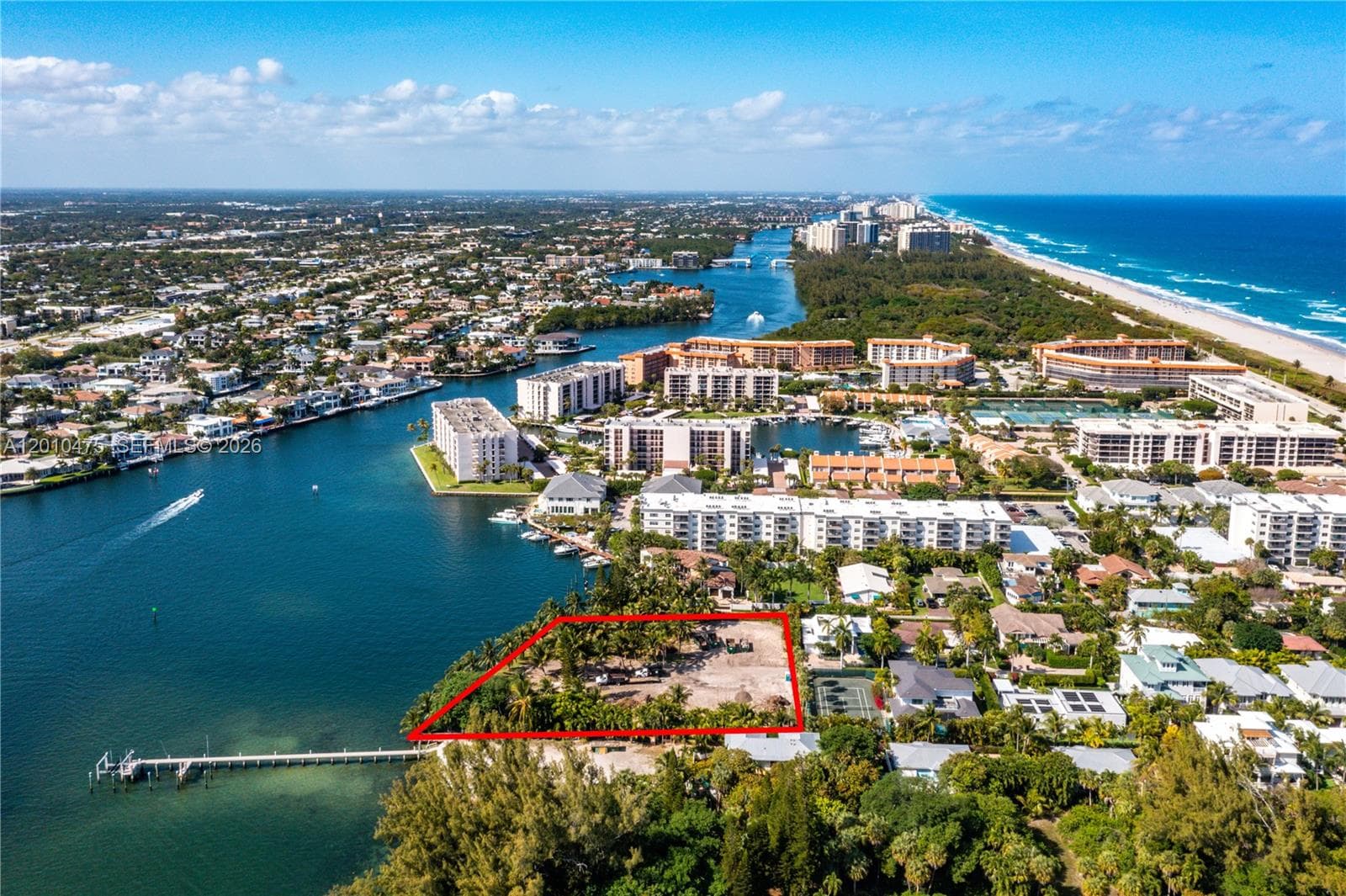 910 NE 24th St, Boca Raton FL 33431