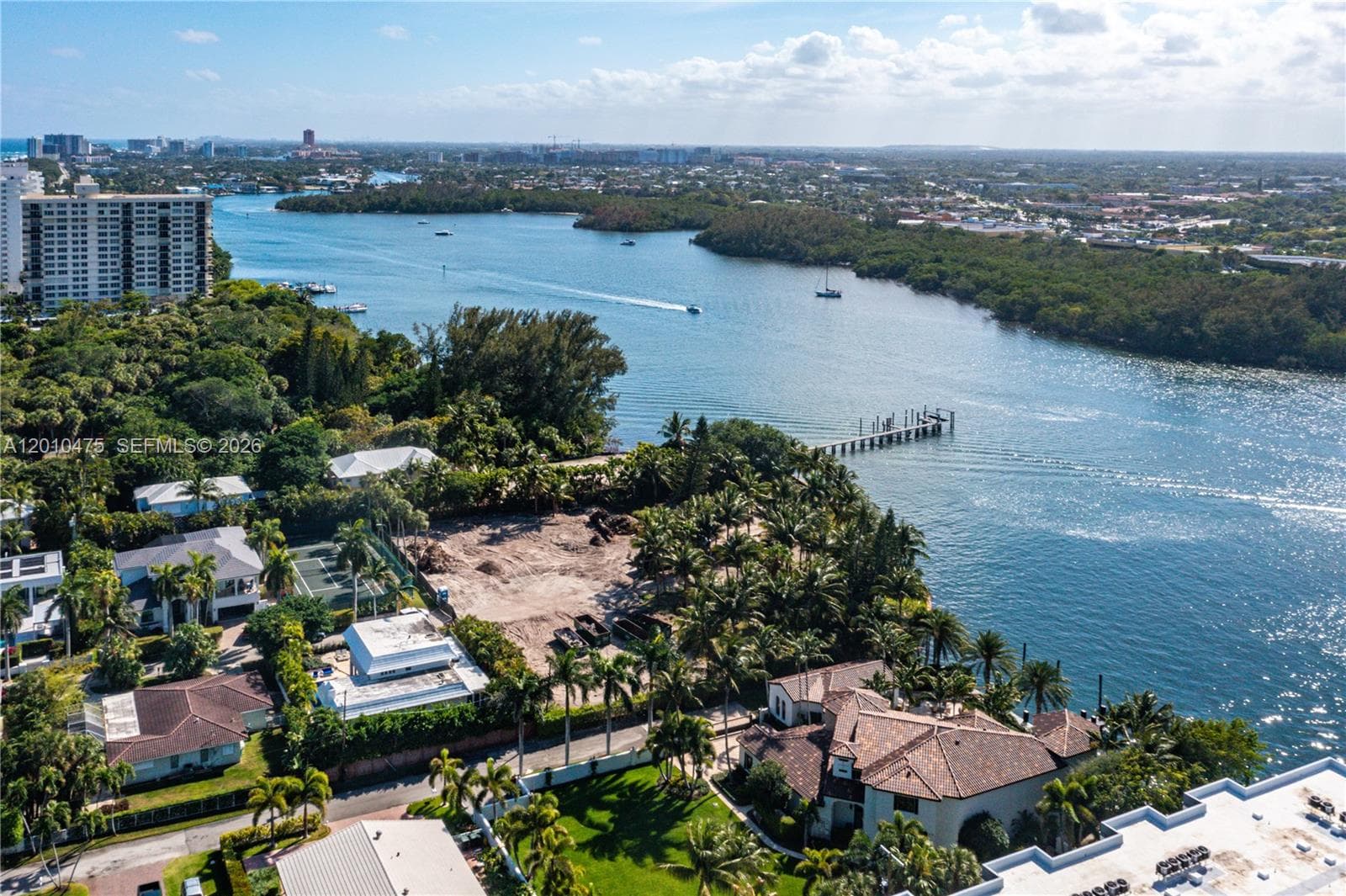 910 NE 24th St, Boca Raton FL 33431