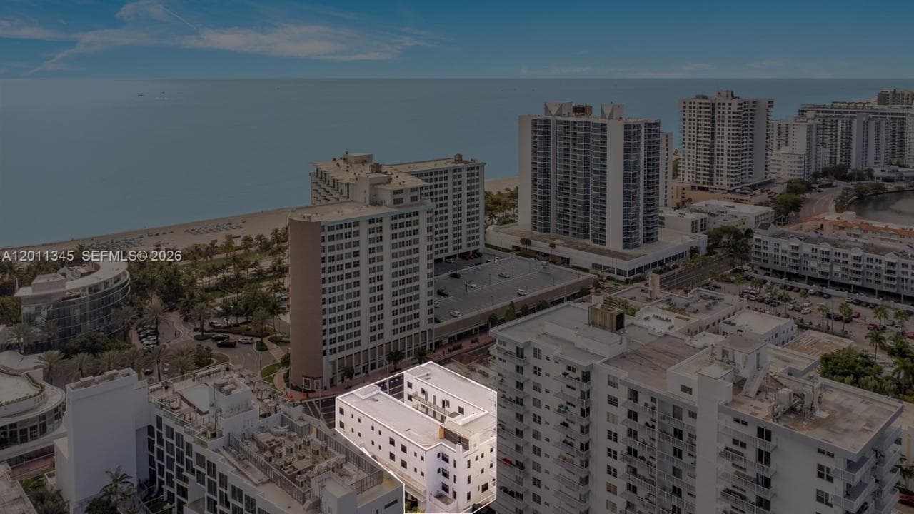 2814 Collins Ave, Miami Beach FL 33140