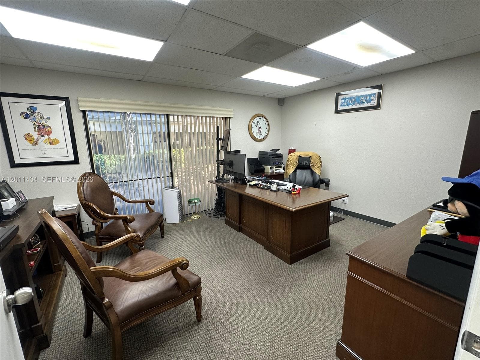 Office 6. Oversized with window