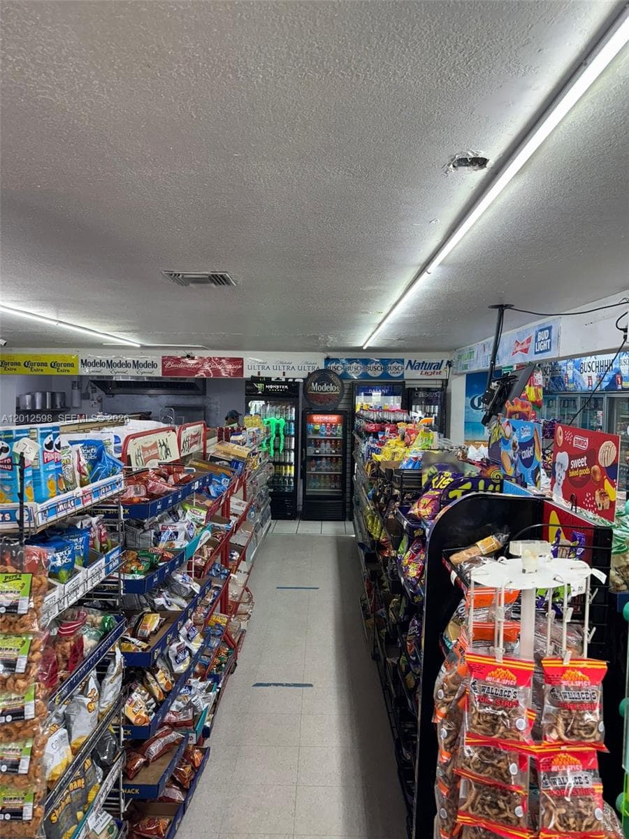 Clewiston, FL, 33440