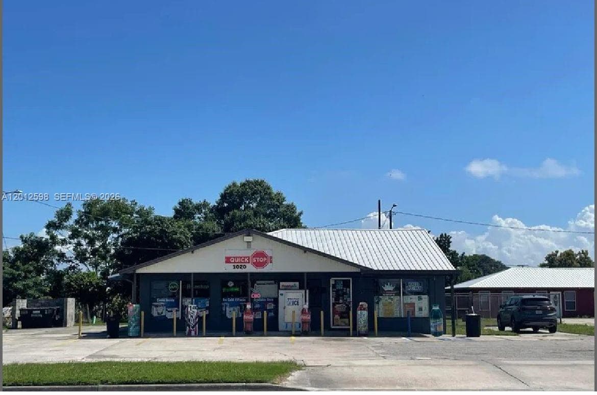 Clewiston, FL, 33440