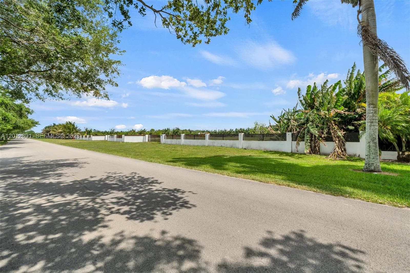 104 SW st, Miami FL 33196