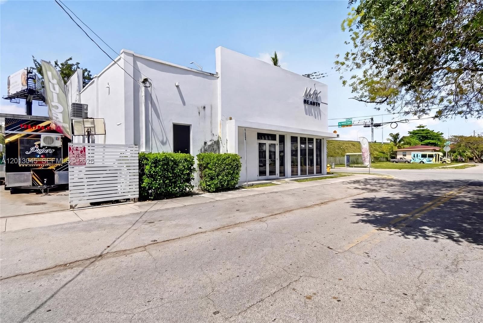 201 NW 37th St, Miami FL 33127