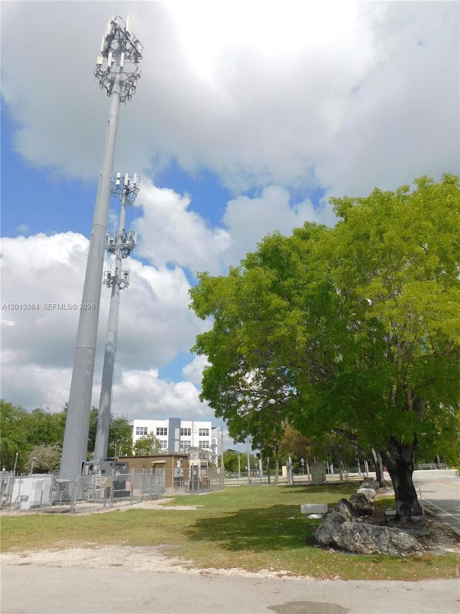 2 cell towers