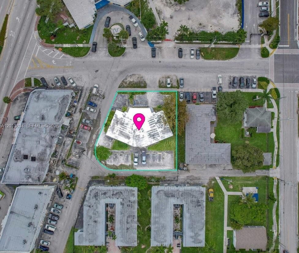1747 NE 124th St, North Miami FL 33181
