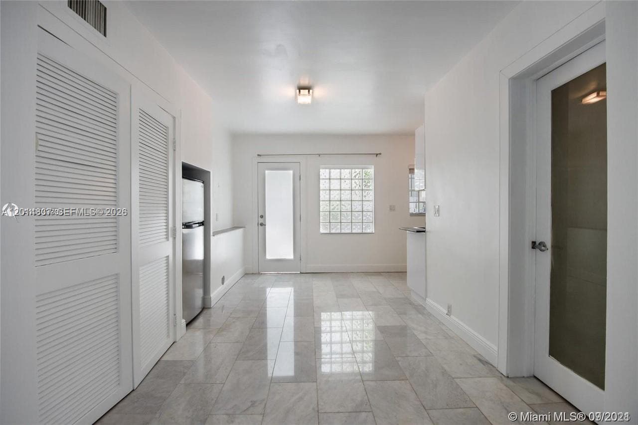928 Jefferson Ave, Miami Beach FL 33139