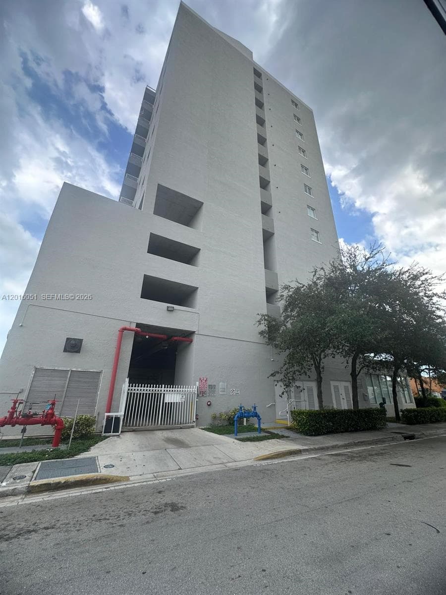 2217 NW 7th St # 2, Miami FL 33125