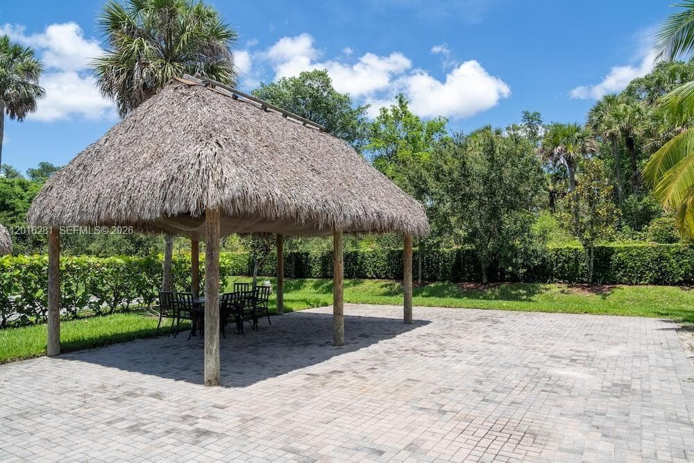 147 S Cortez Dr, Margate FL 33068