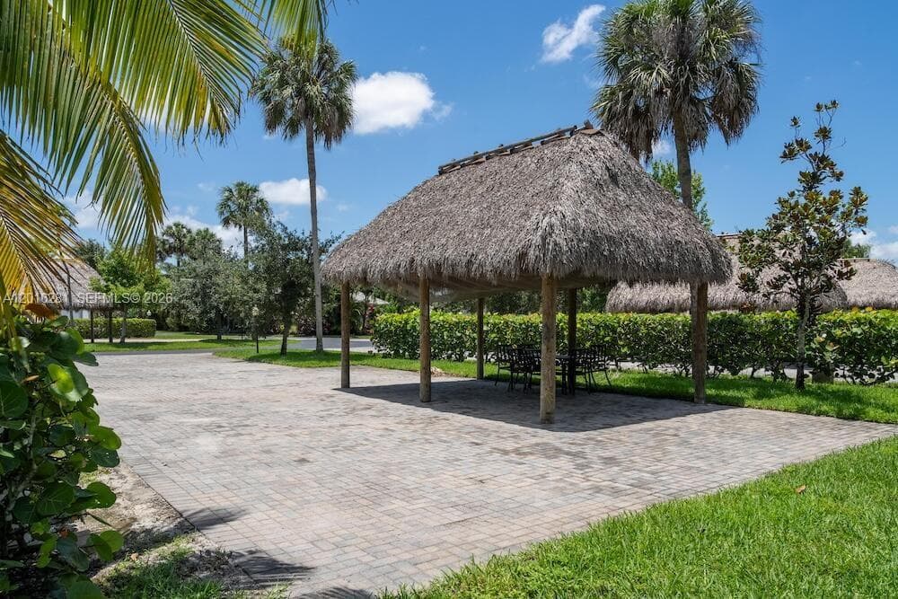 147 S Cortez Dr, Margate FL 33068