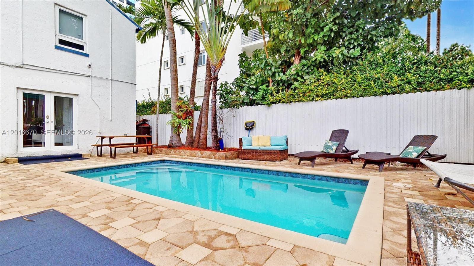 1315 14th St, Miami Beach FL 33139