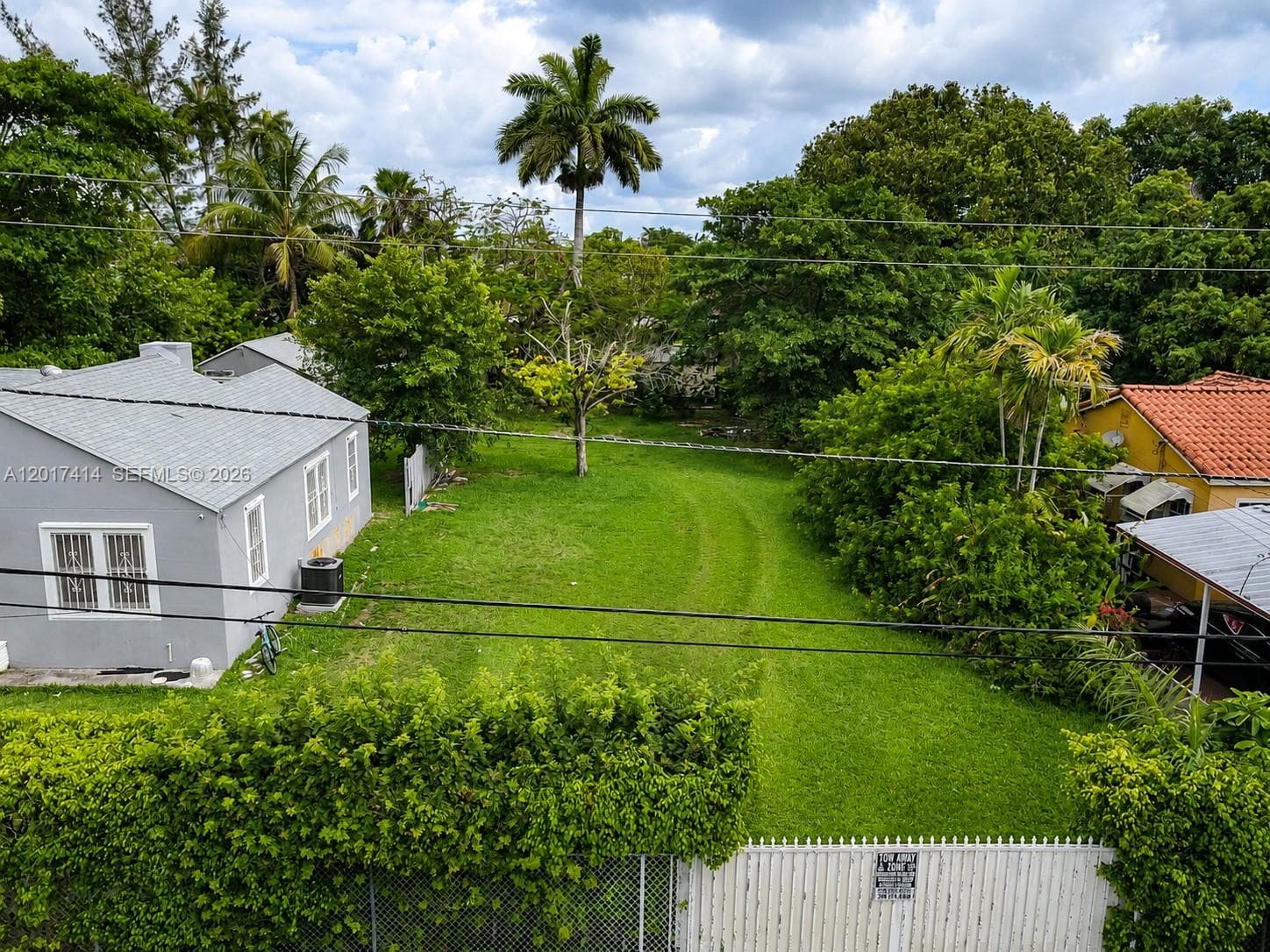 1555 NW 26 street 1555 NW 26 street, Miami FL 33142