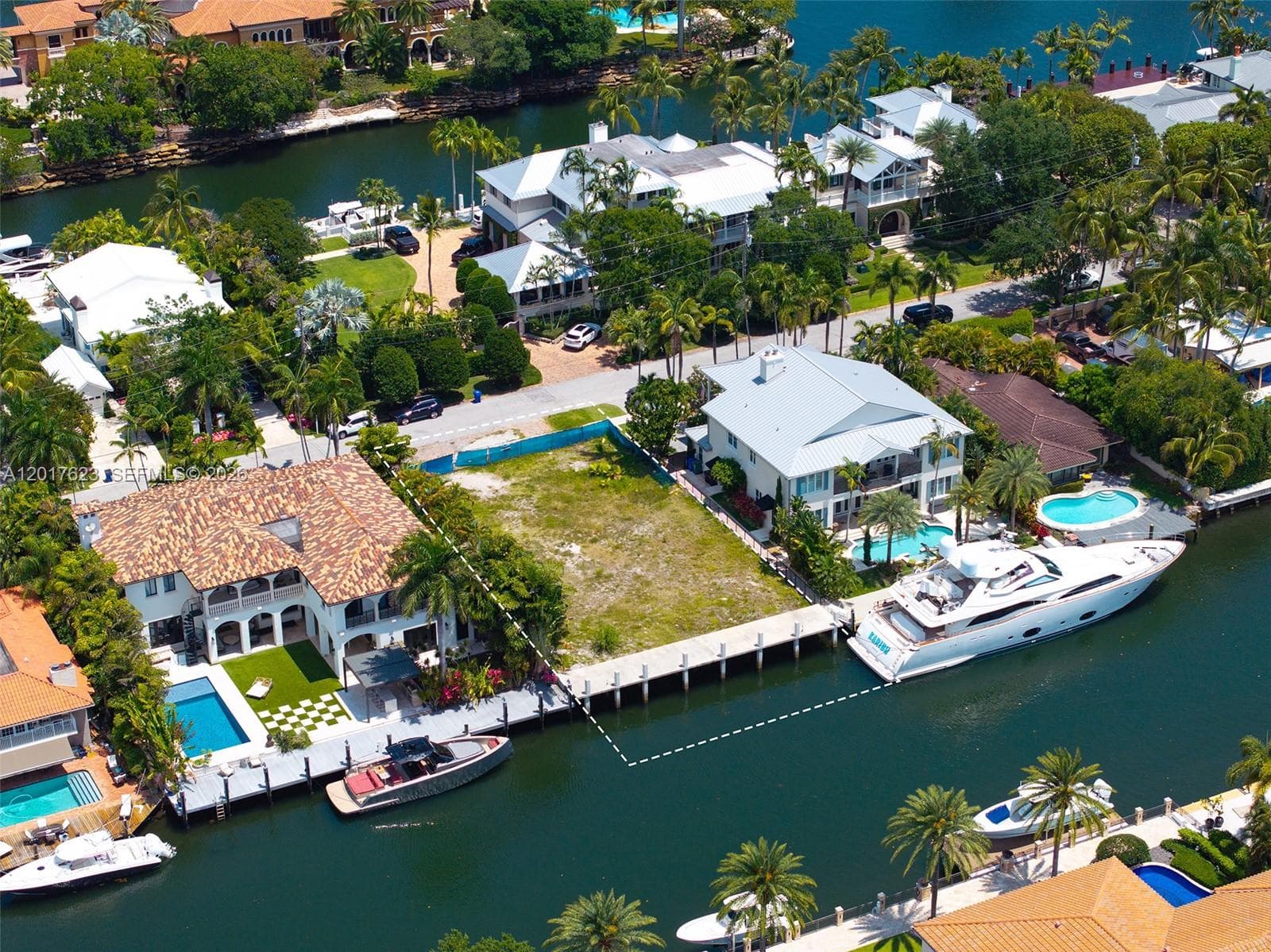 1776 SE 9th St, Fort Lauderdale FL 33316