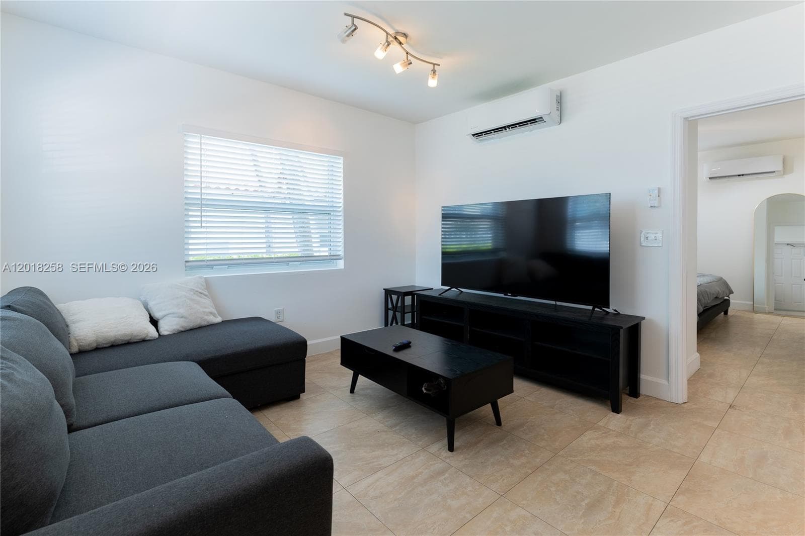 335 Georgia St, Hollywood FL 33019