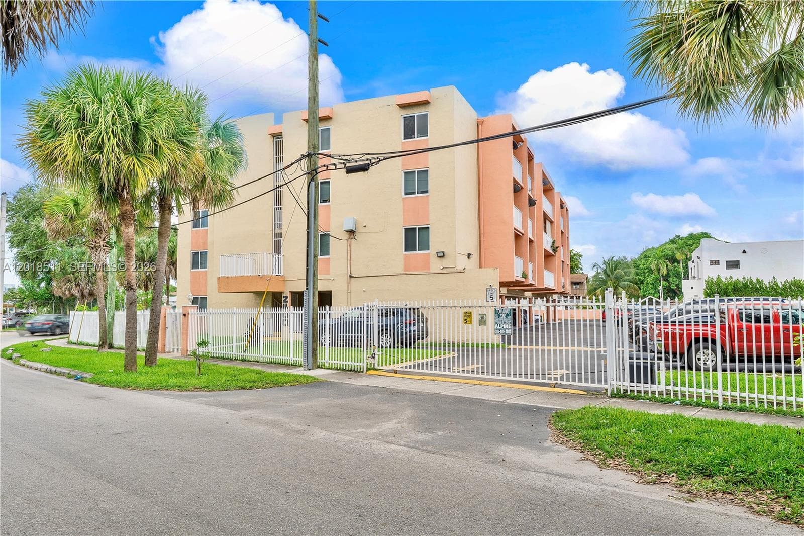 2400 NW 16th St Rd, Miami FL 33125