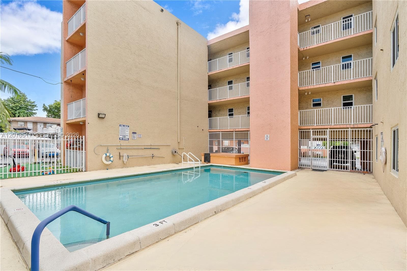 2400 NW 16th St Rd, Miami FL 33125