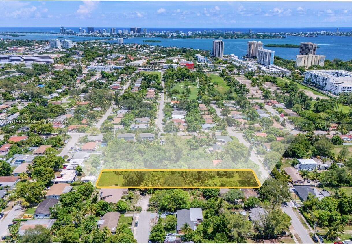 1231 NE 115th St, Miami FL 33161