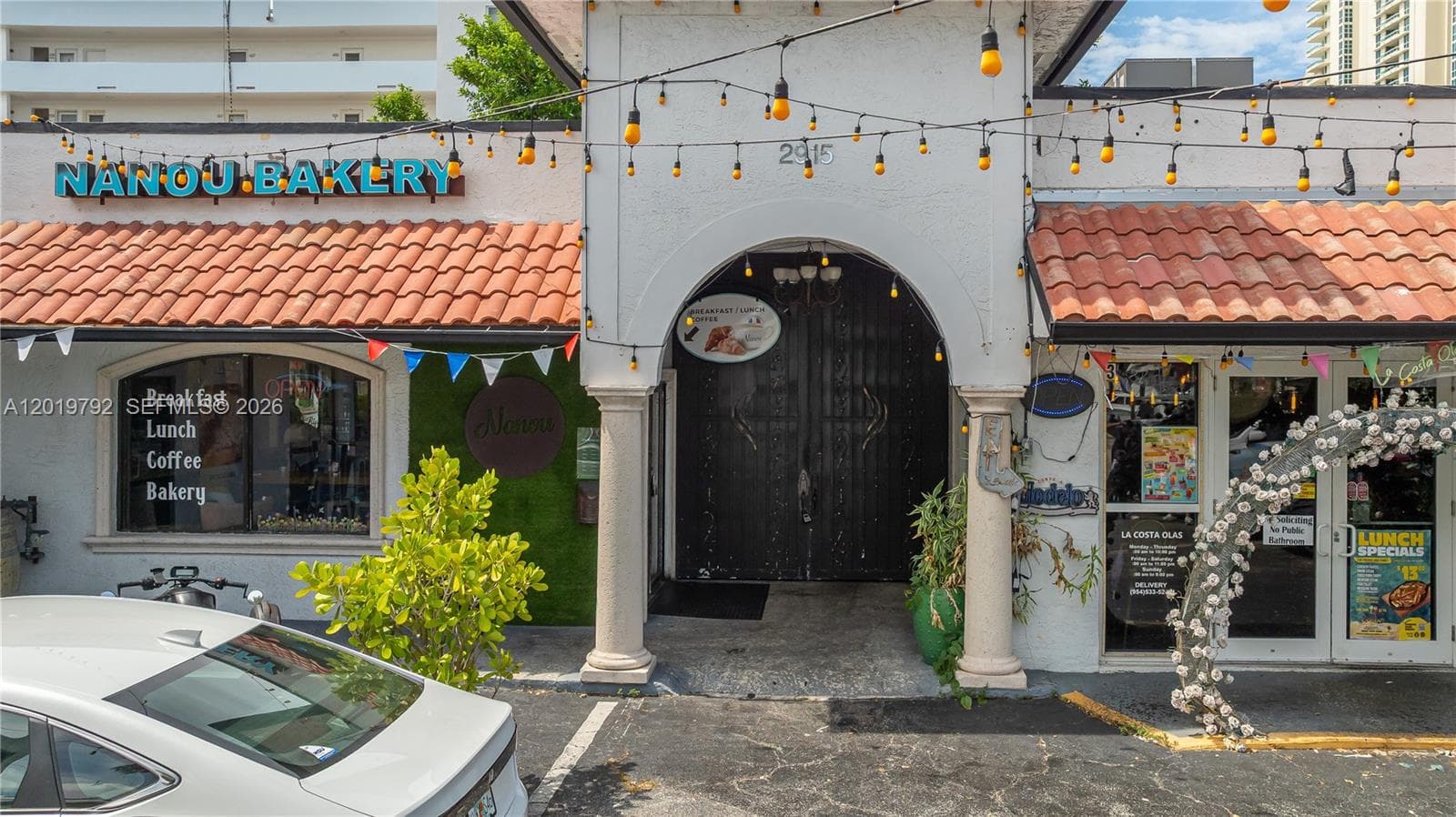 2915 E Las Olas Blvd, Fort Lauderdale FL 33316