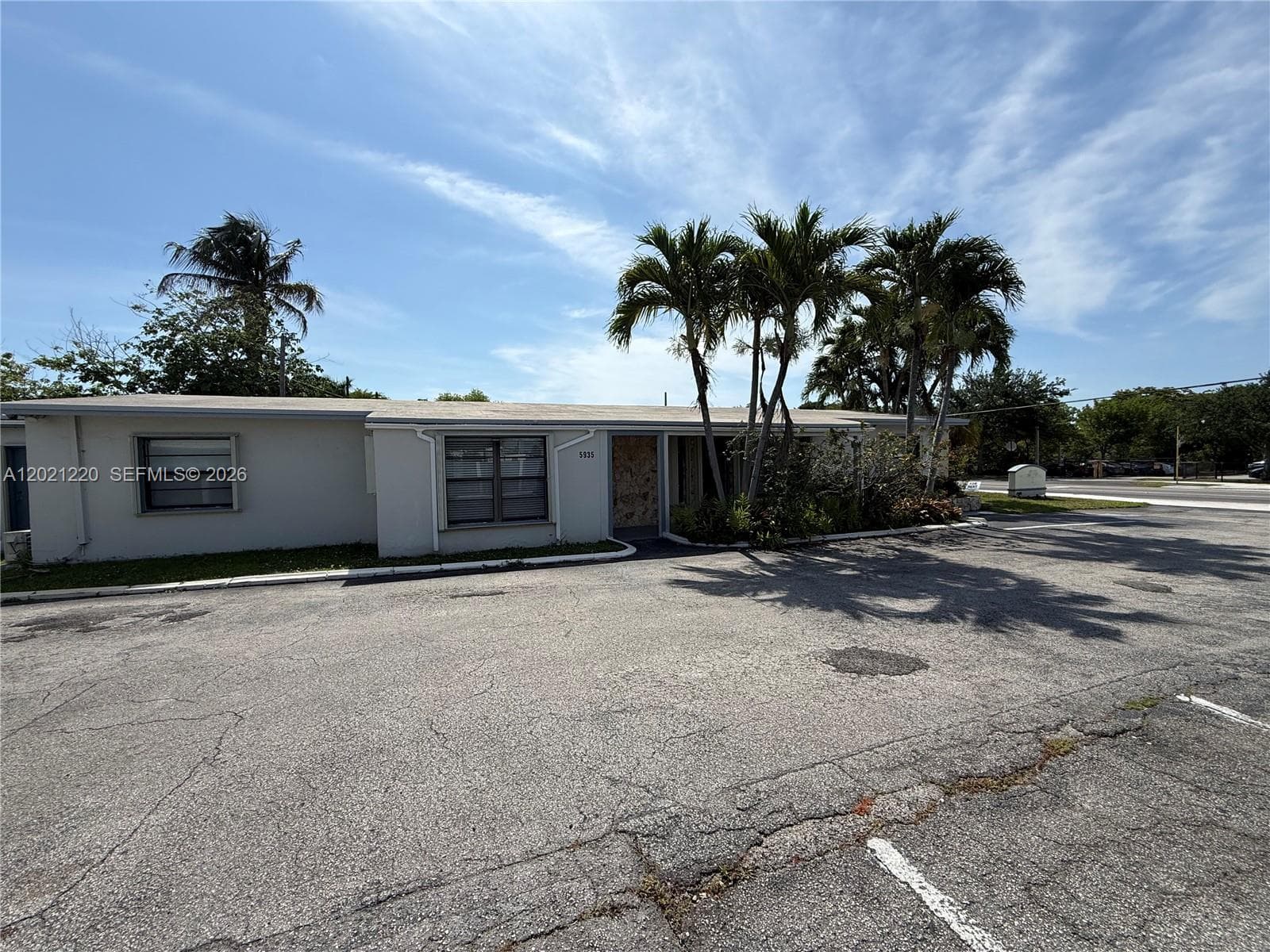 5935 Taft St, Hollywood FL 33021