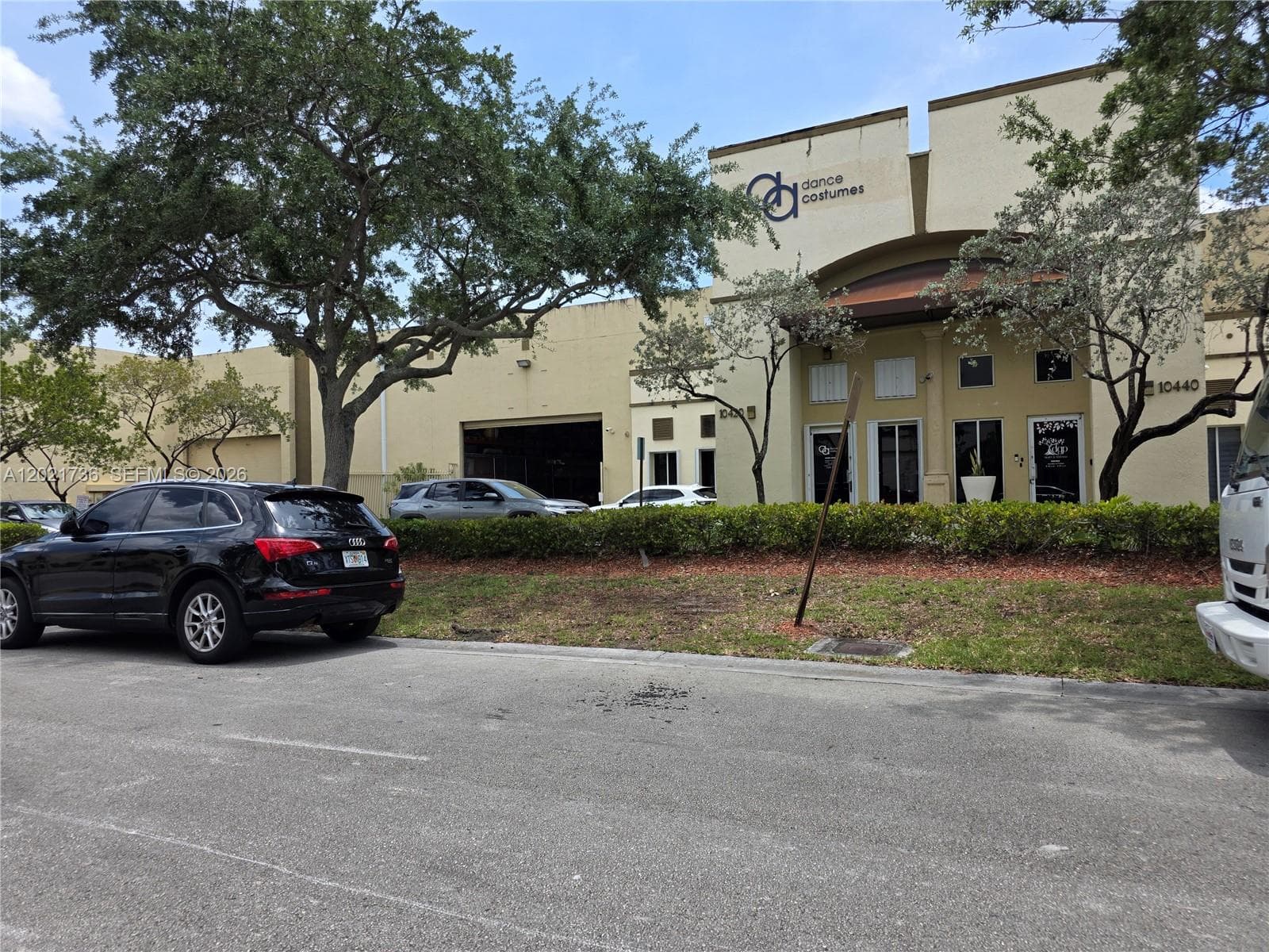 10420 NW 37th Ter, Doral FL 33178