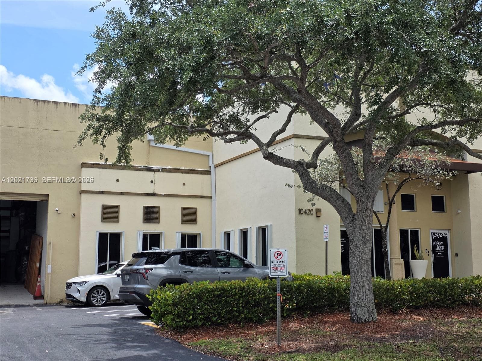 10420 NW 37th Ter, Doral FL 33178