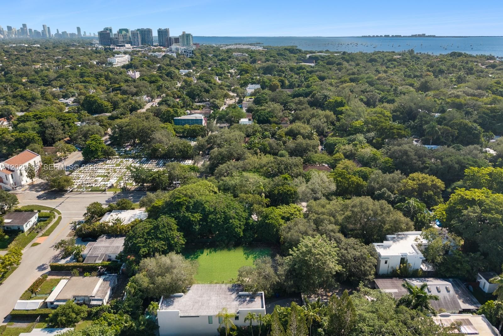 3729 Kumquat Ave, Miami FL 33133