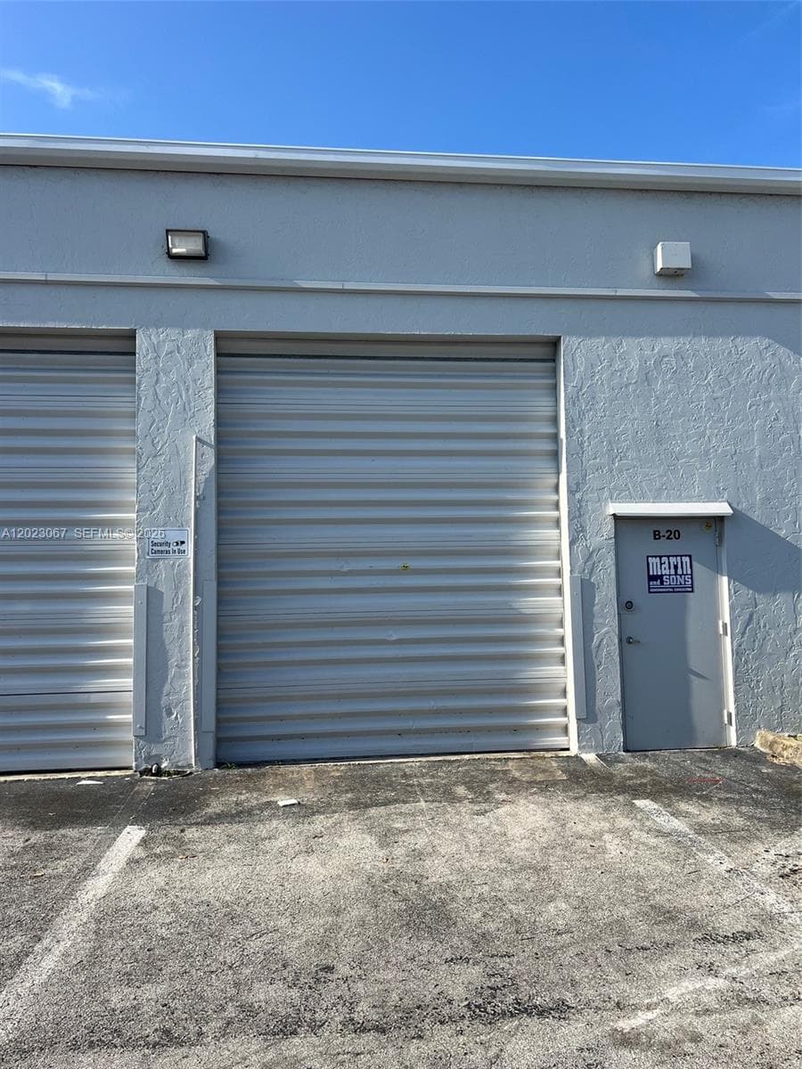 Overhead door