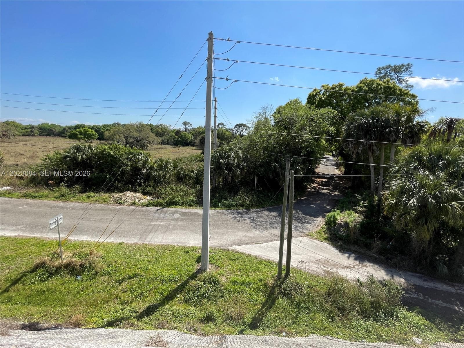 2358 E SR 70, Okeechobee FL 34972