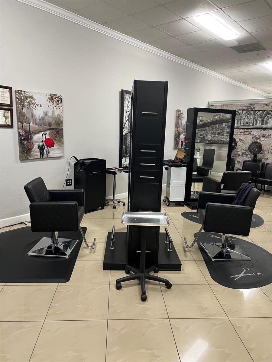 HAIR STYLING STATION