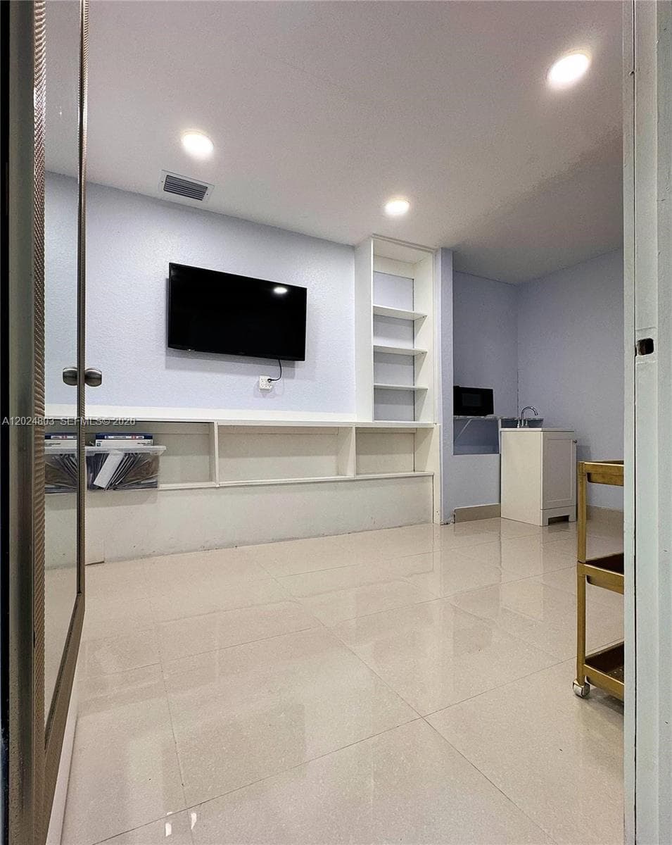 Tamarac, FL, 33319