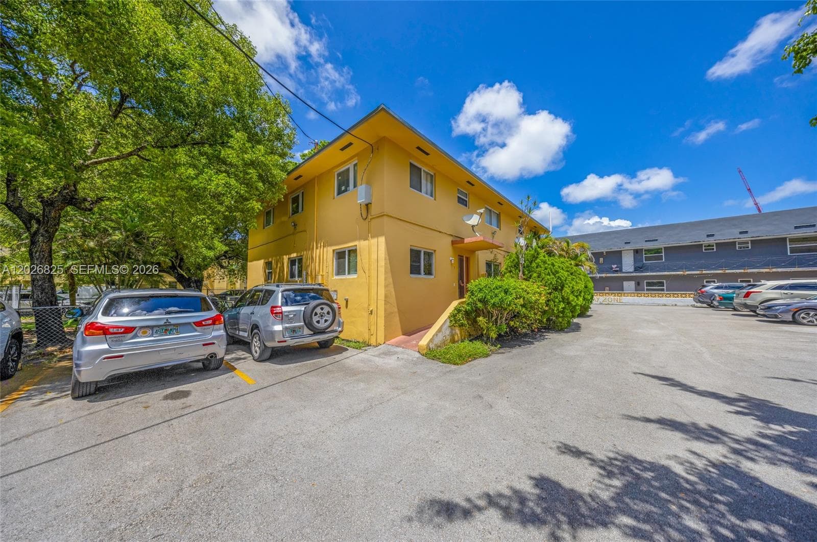 840 NW 4th St, Miami FL 33128