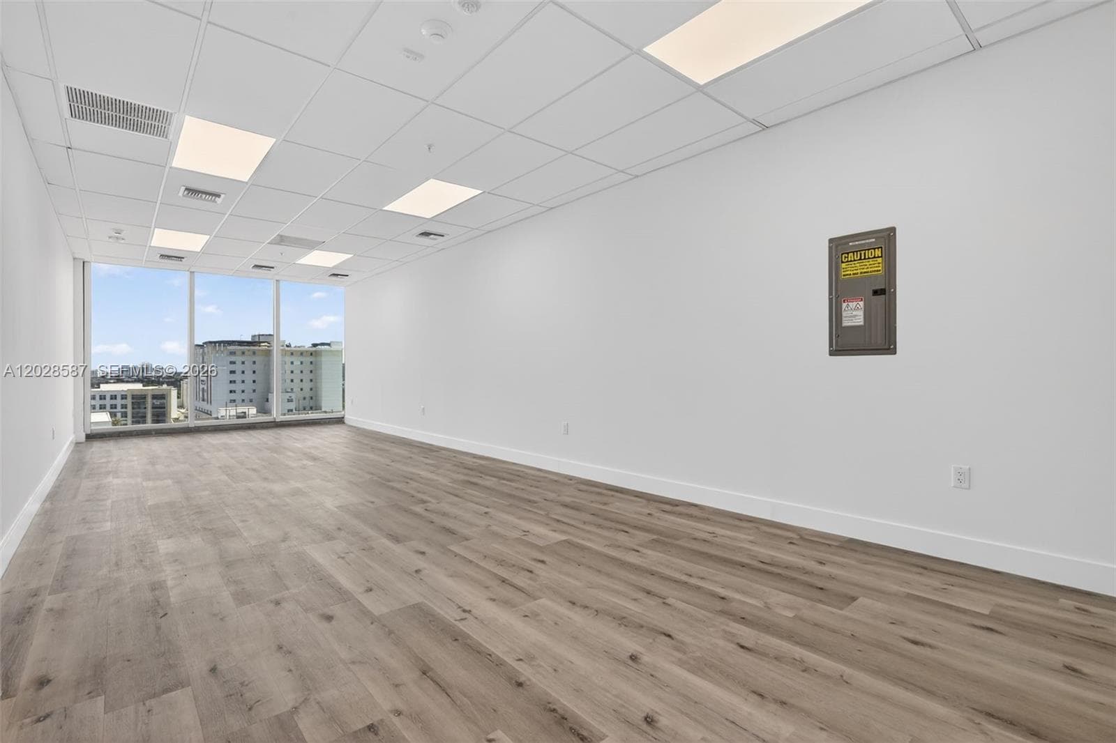 2820 NE 214th St # 1006, Aventura FL 33180