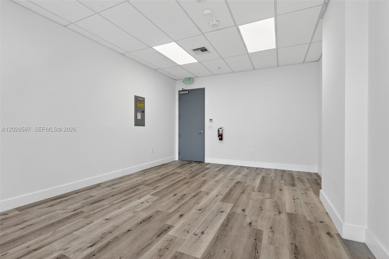2820 NE 214th St # 1006, Aventura FL 33180