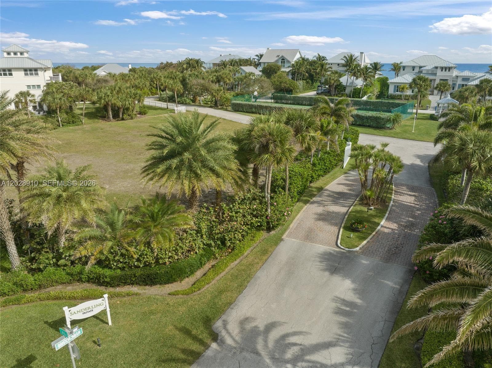 2335 Sanderling Ln, Vero Beach FL 32963