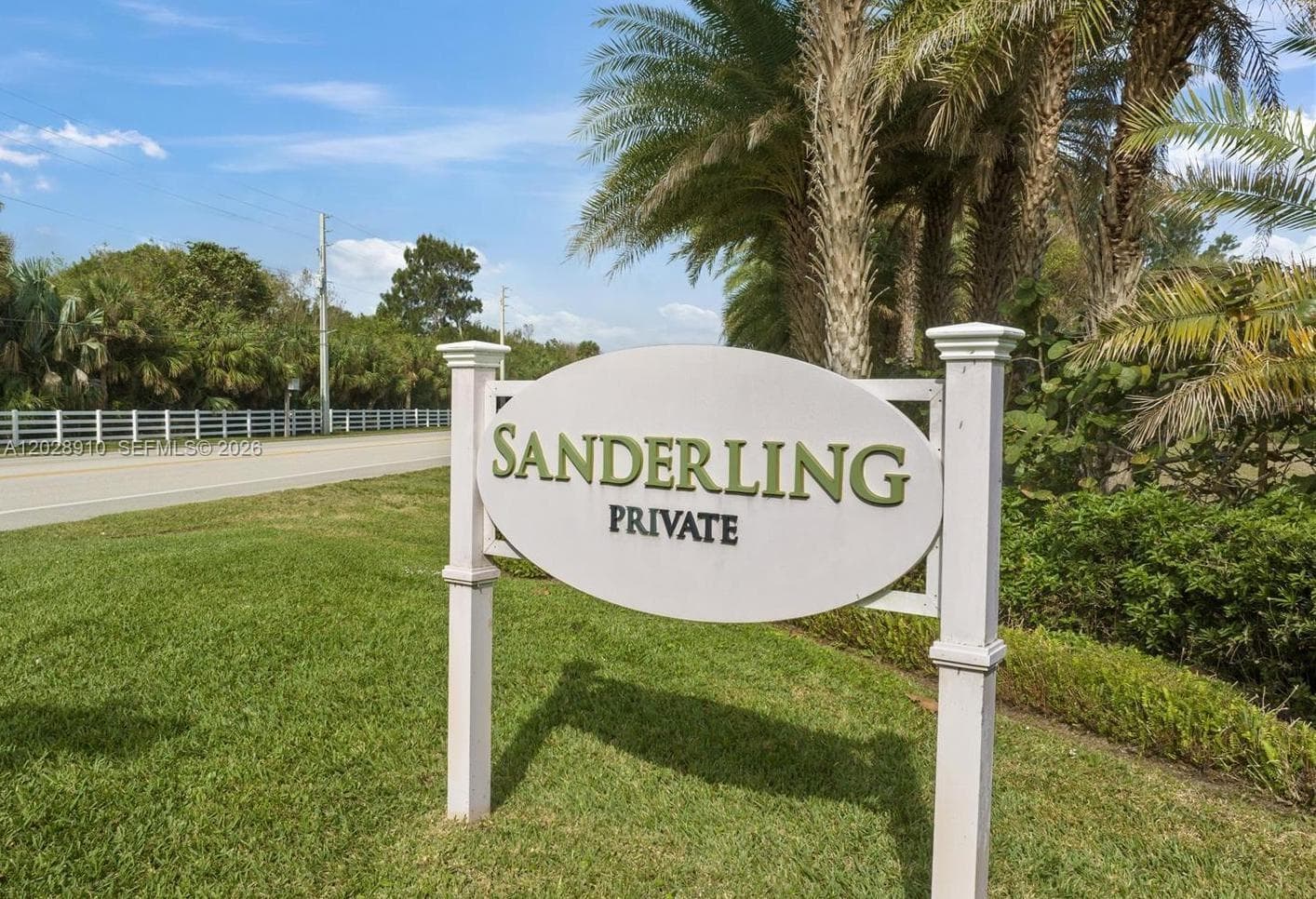 2335 Sanderling Ln, Vero Beach FL 32963